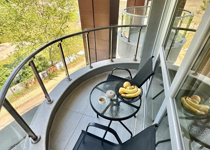 Sea View Allure With Balcony 아파트 프리모르스코