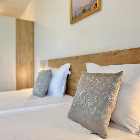 Sea View Allure With Balcony Daire *