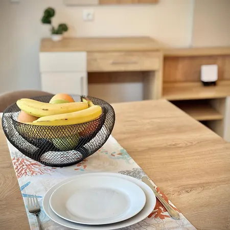 Sea View Allure With Balcony Lägenhet